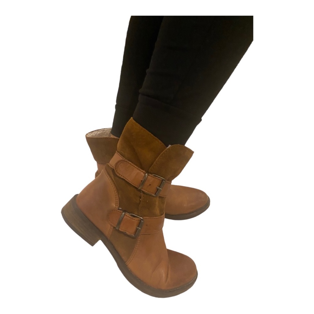 Aldo soft distressed leather & suede shearling lined buckled booties Sz 7